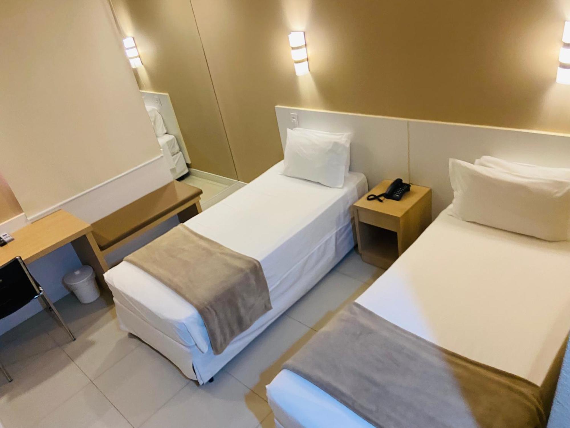 Quarto Twin Económico