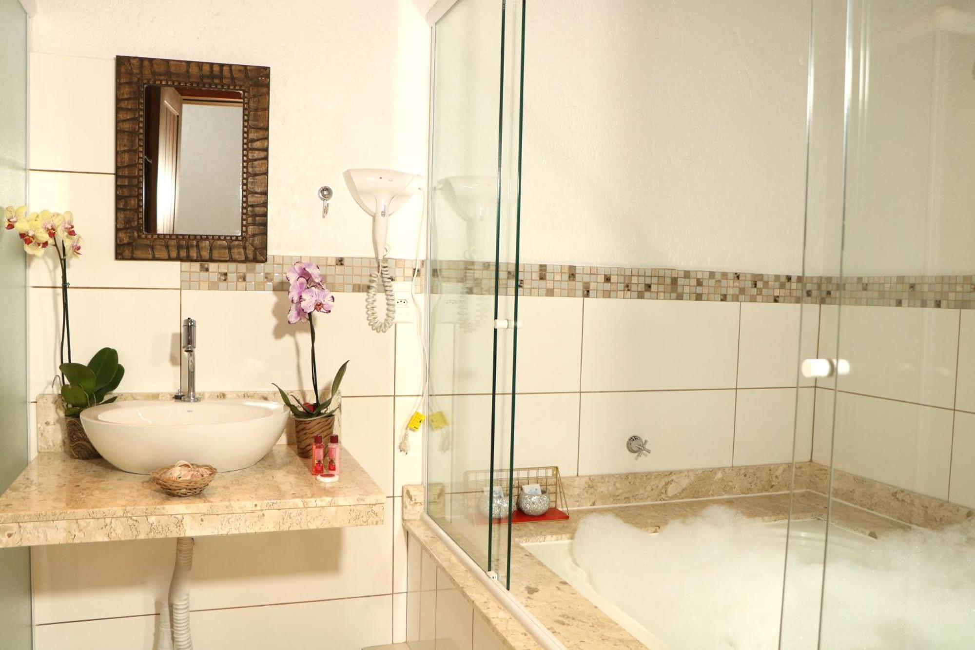 Suite com Banheira de Hidromassagem
