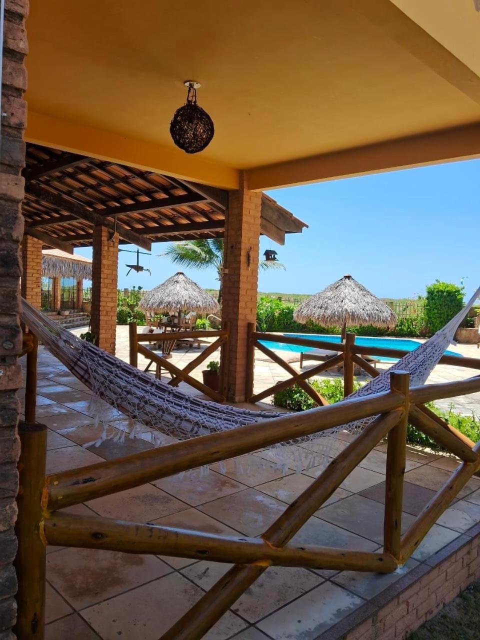Suite Queen com Vista Piscina