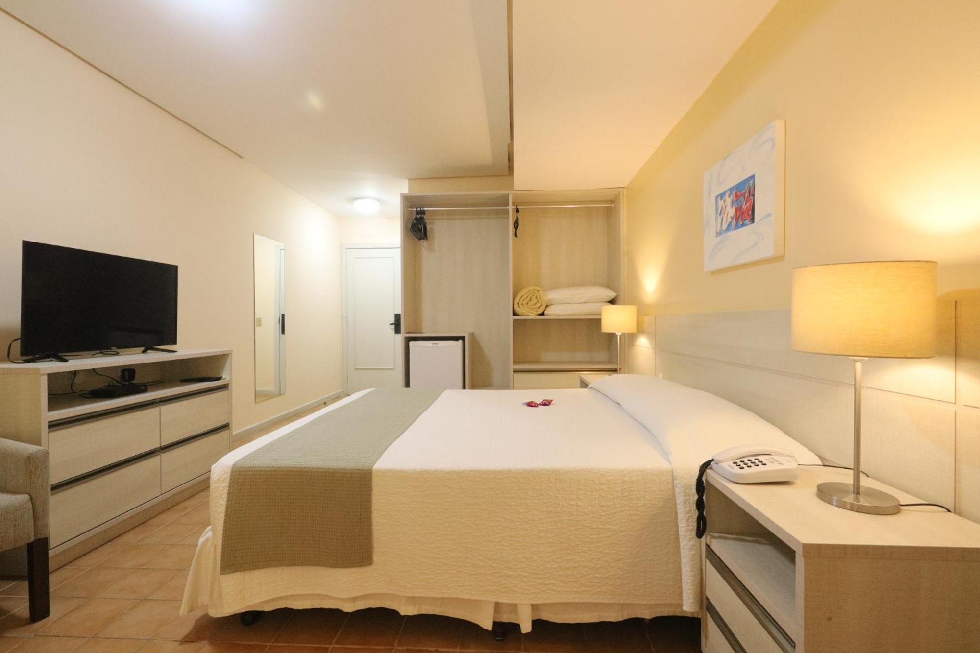 Apartamento de 1 Quarto com Varanda