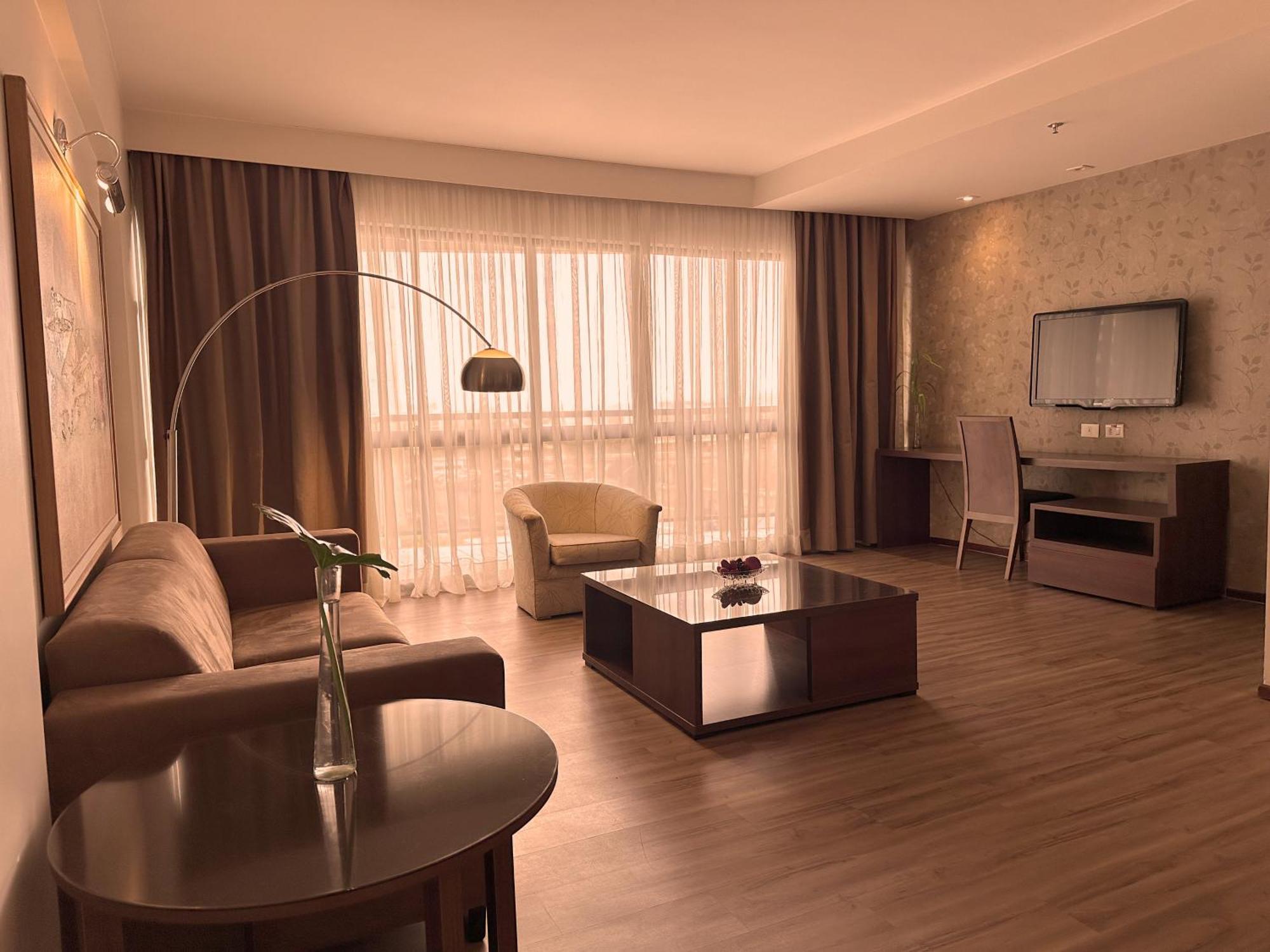 Suite (2 Adultos)