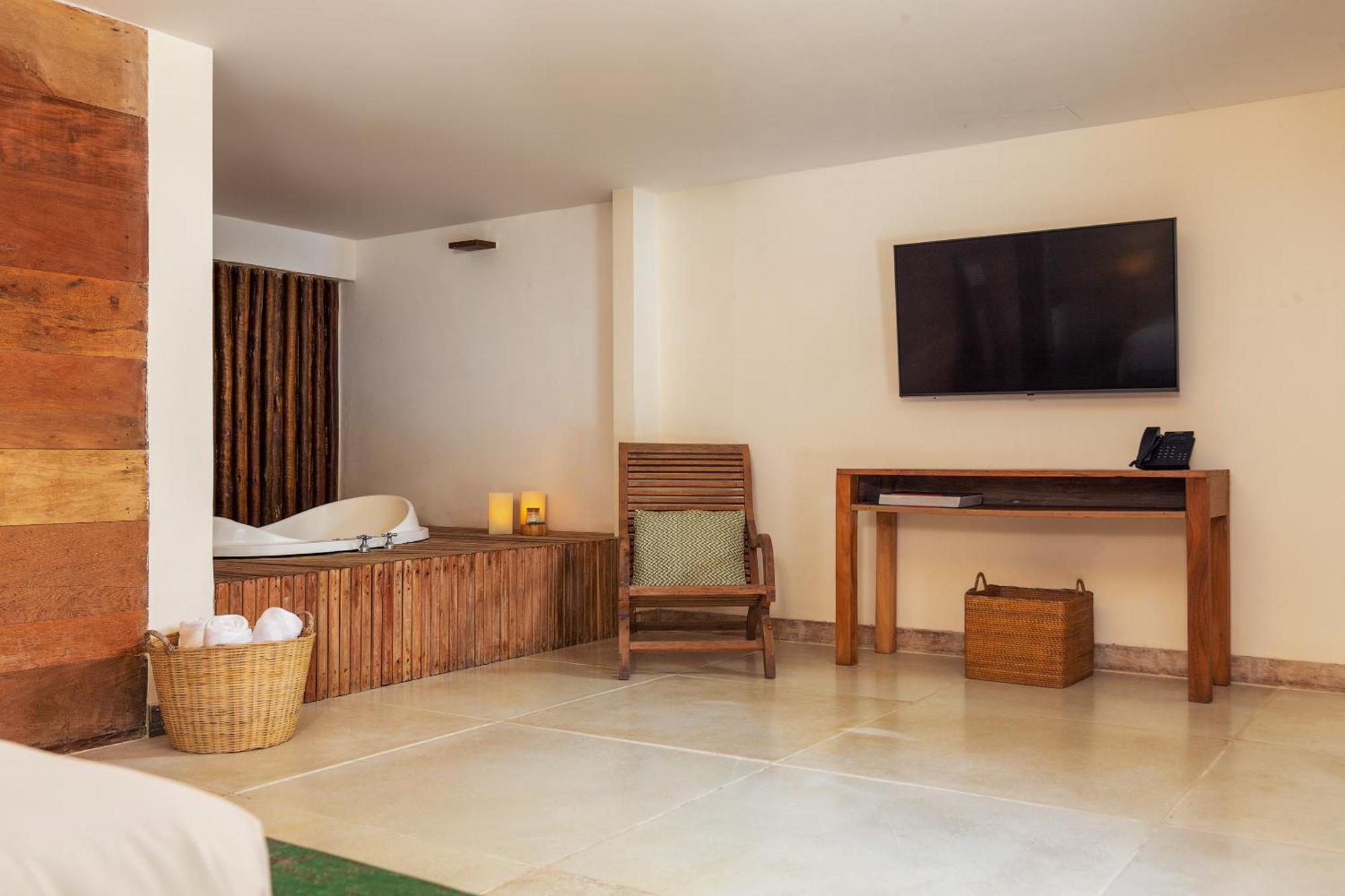 Suite Deluxe com Banheira de Hidromassagem