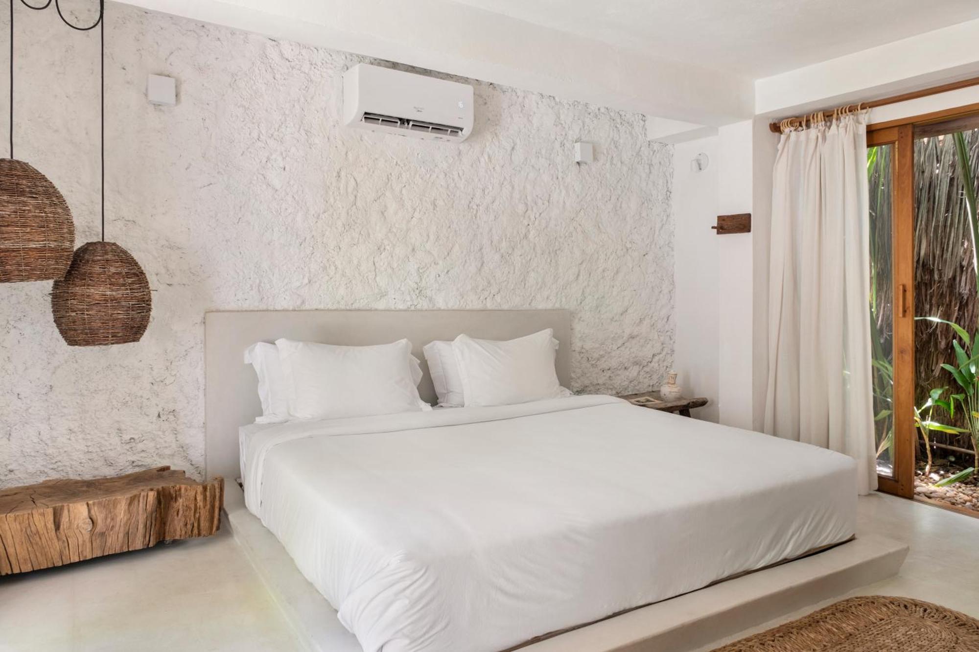 Suite com Piscina Privativa