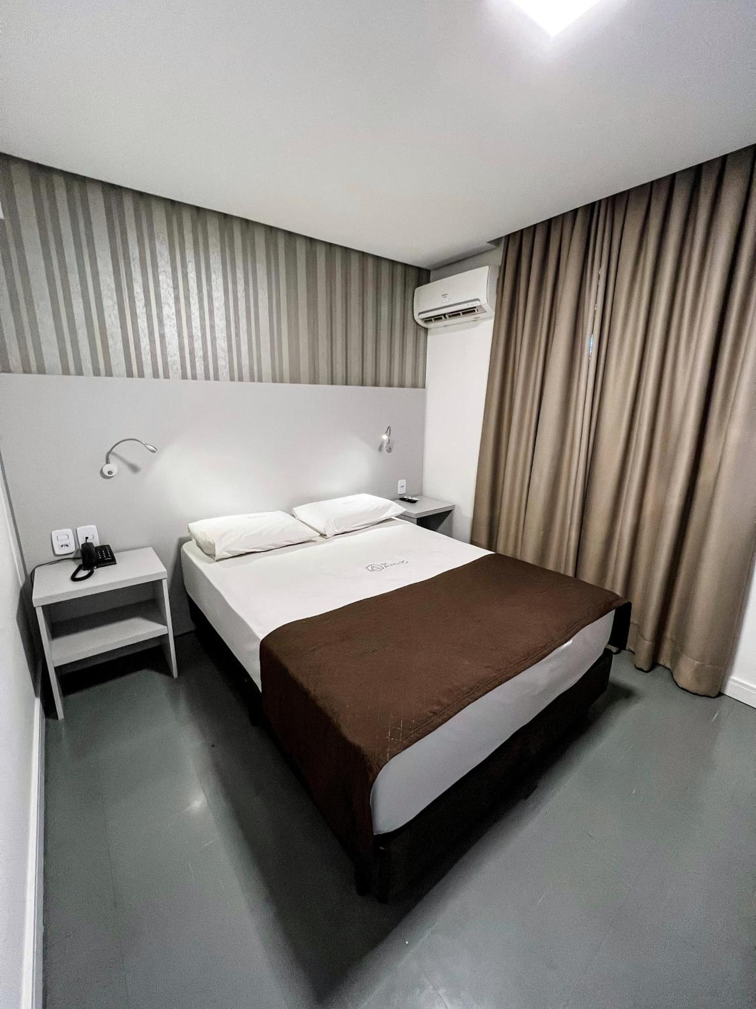 Quarto Duplo Standard