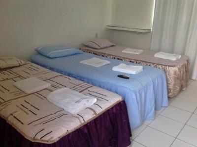 Quarto Triplo com Ar Condicionado