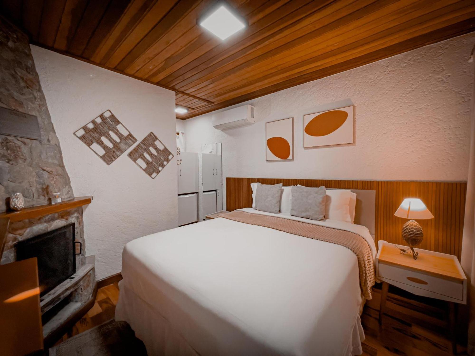 Double Room,1581619719:JPEG