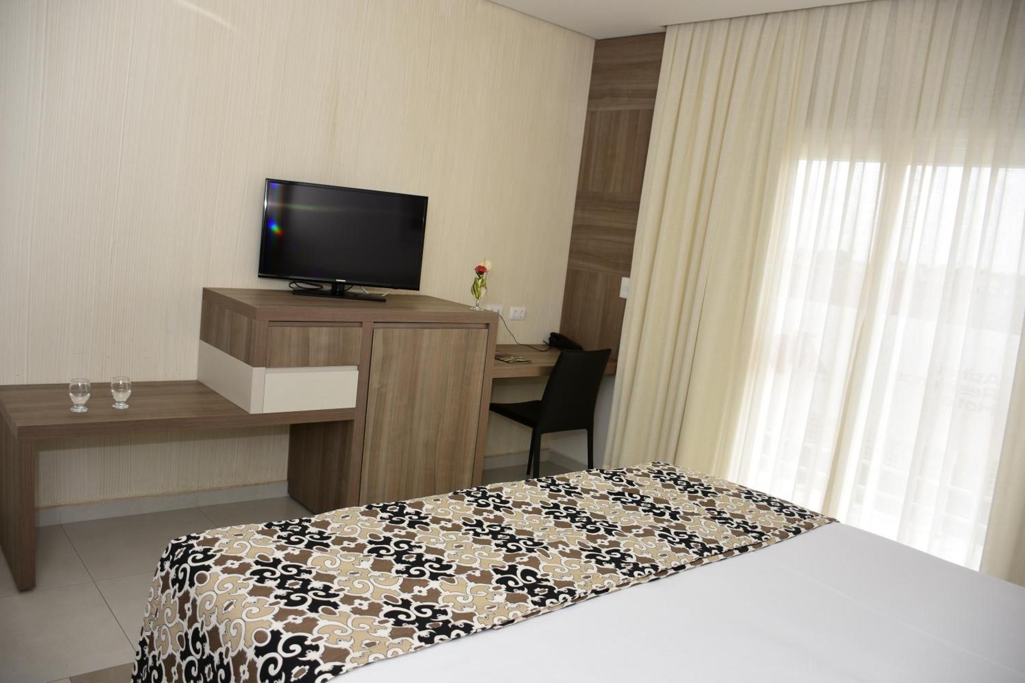 Quarto Quádruplo com Casa de Banho
