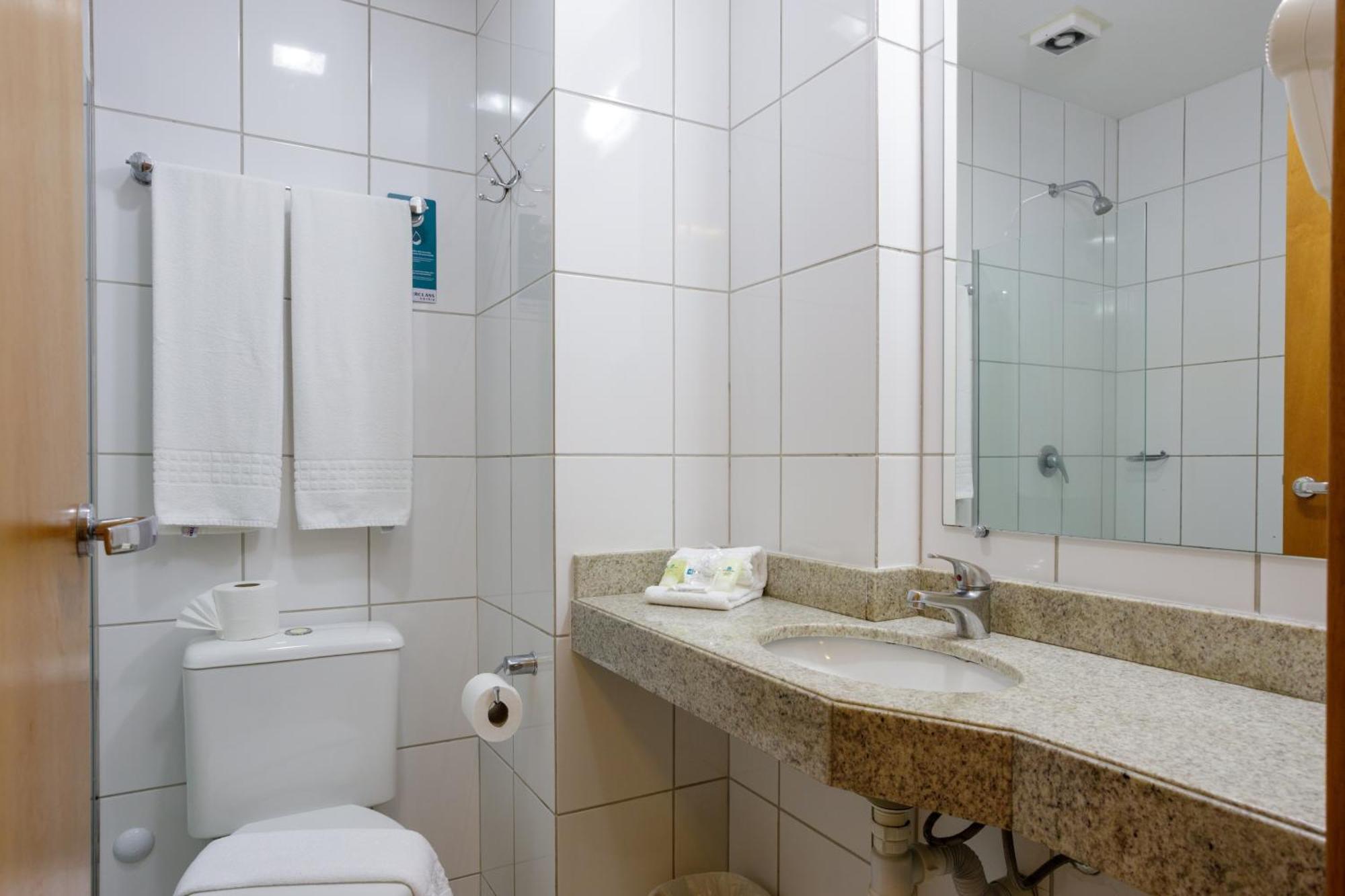 Quarto Twin Standard