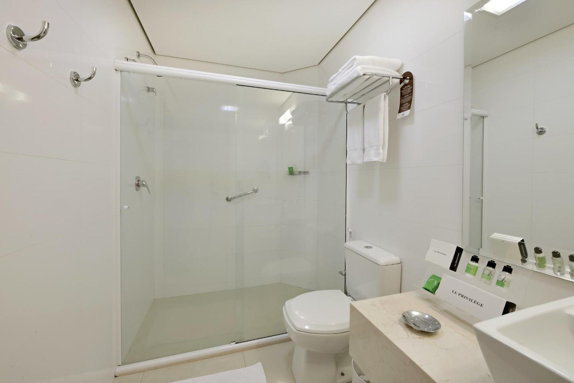 Super Luxury Suite with Cot