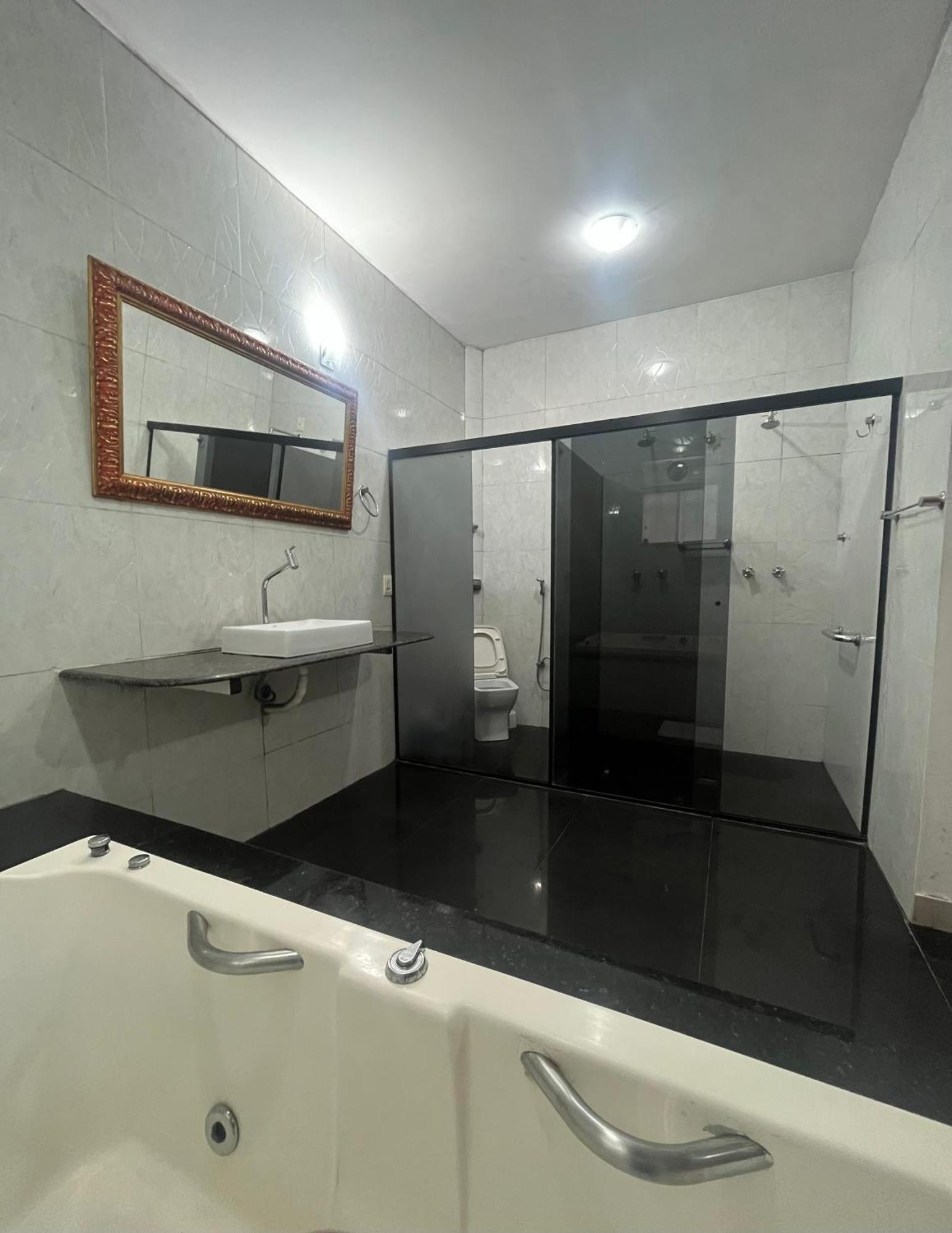 Suite com Banheira de Hidromassagem