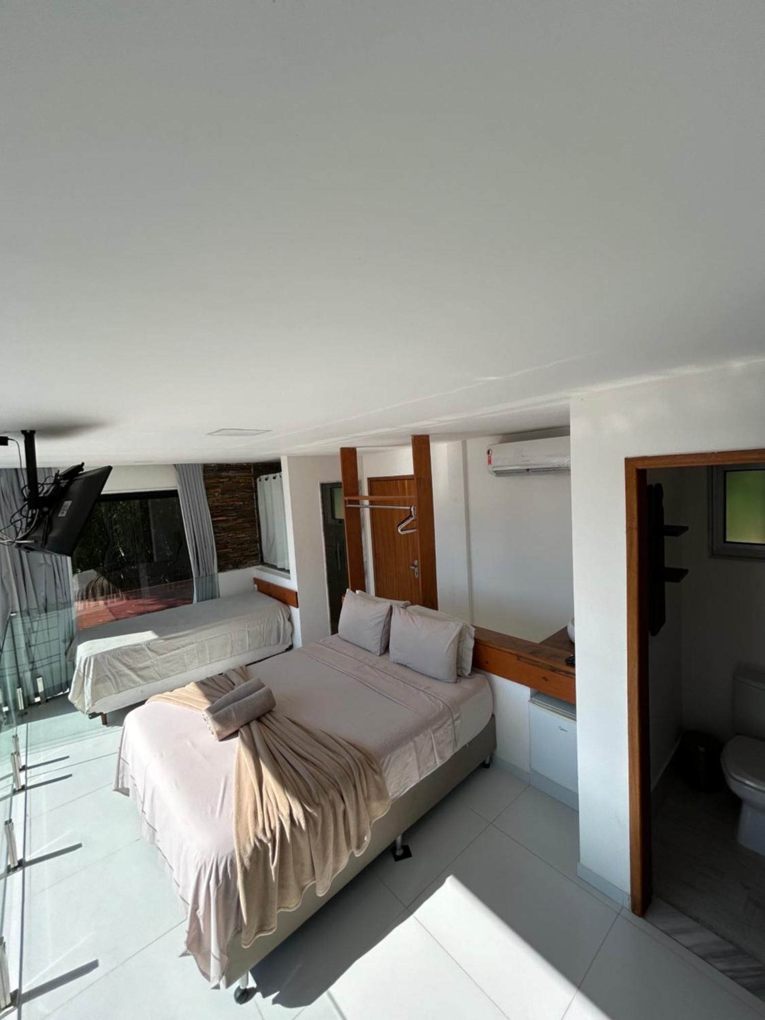 Quarto Triplo com Vista do Mar