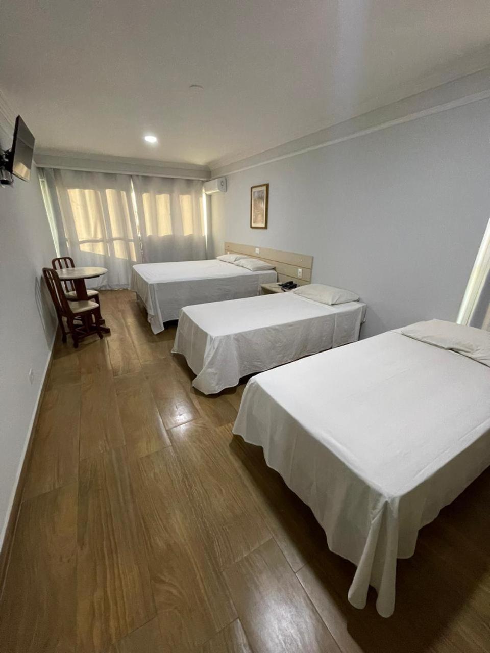 Quarto Quádruplo Luxo