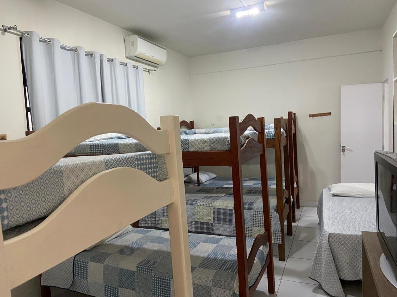 Cama em Beliche em Dormitório Feminino