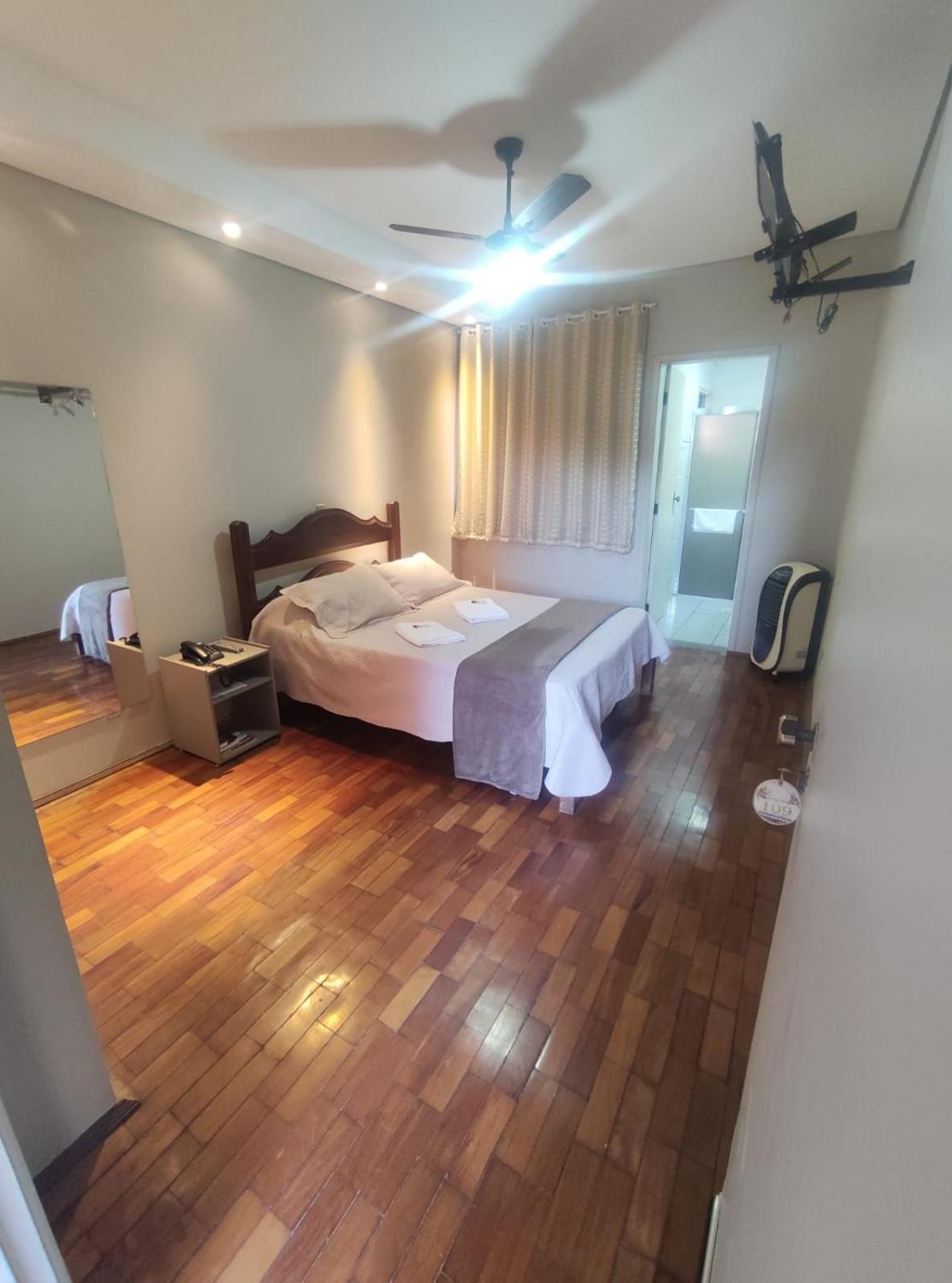Quarto Duplo ou Twin Deluxe com Acesso à Piscina