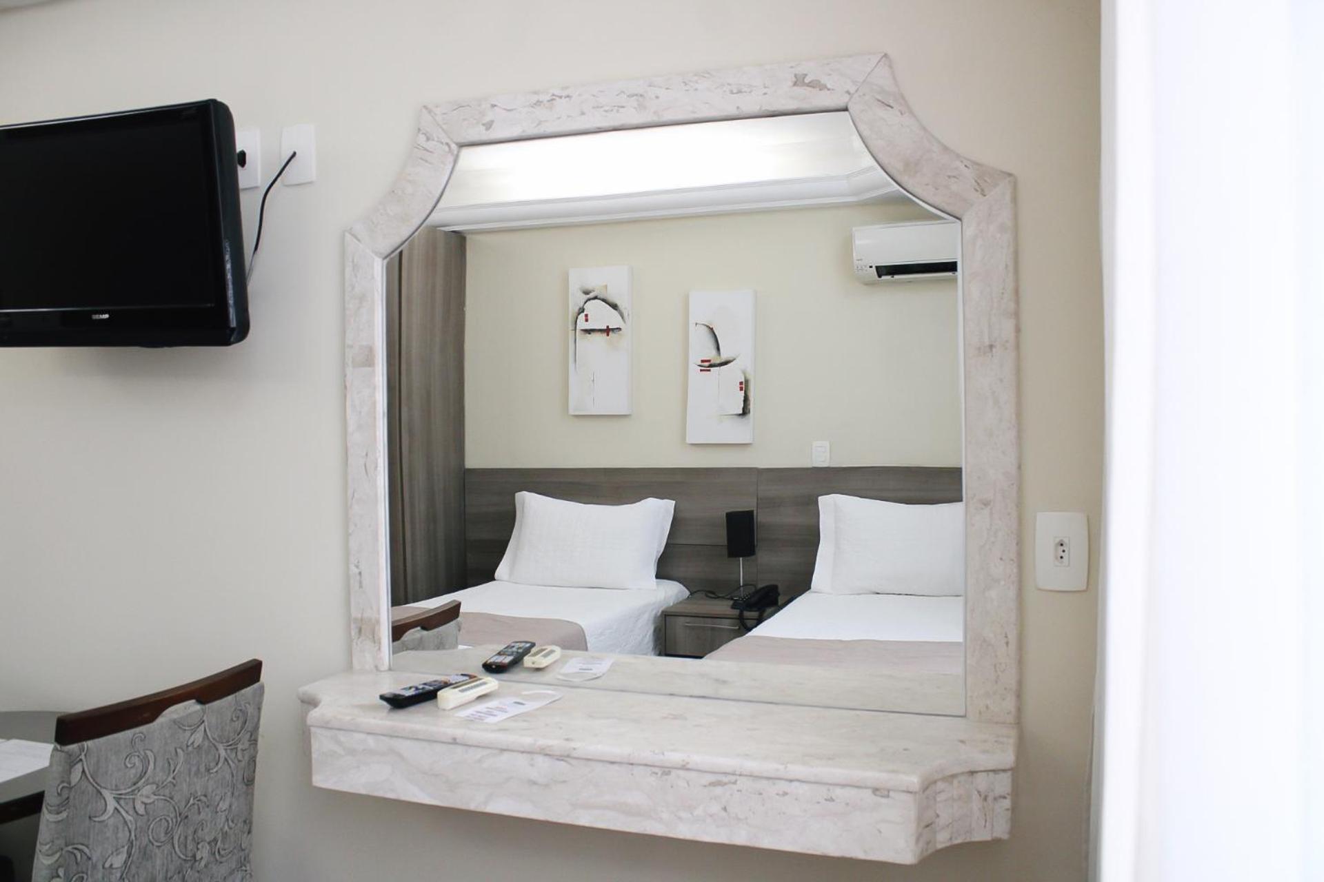 Quarto Triplo Standard