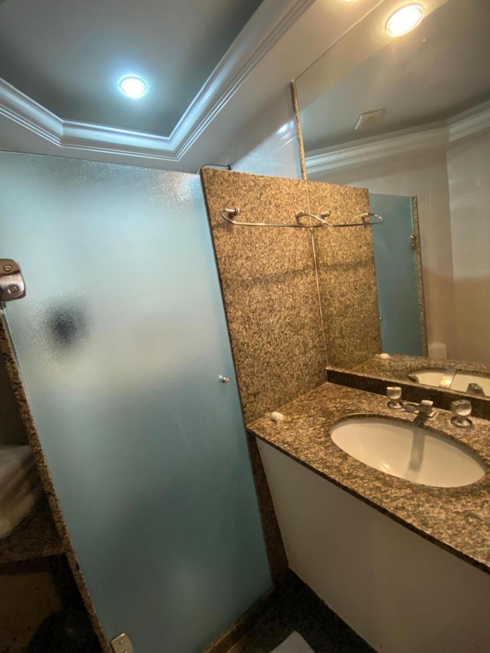 Quarto Triplo (3 Camas Individuais)