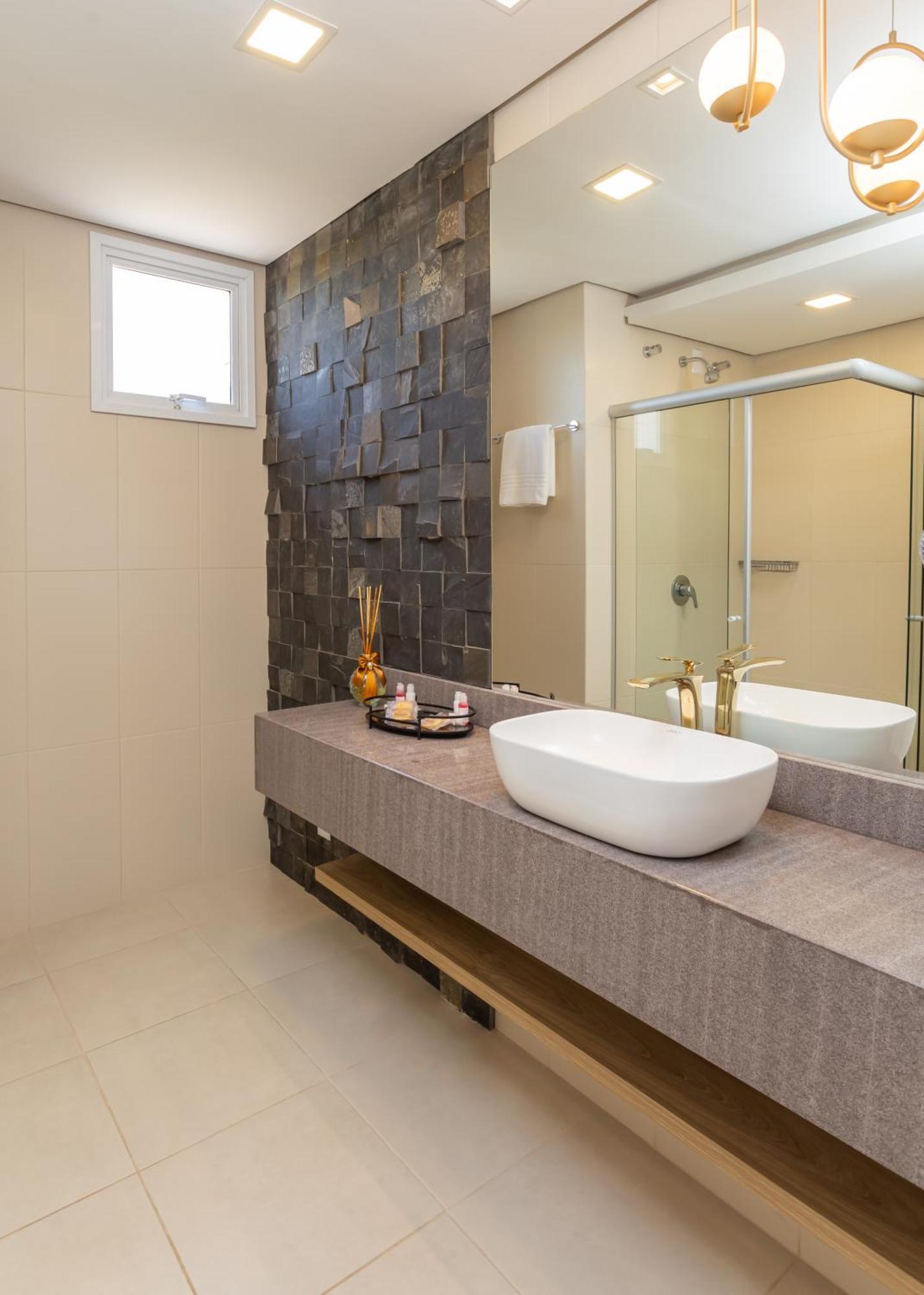 Suite com 2 Quartos