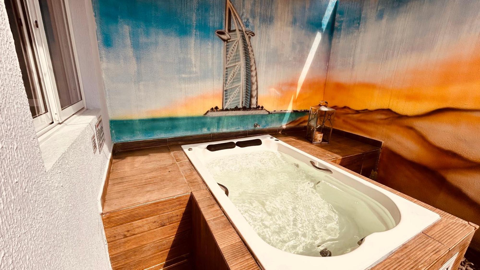 Quarto King com Banheira de Hidromassagem
