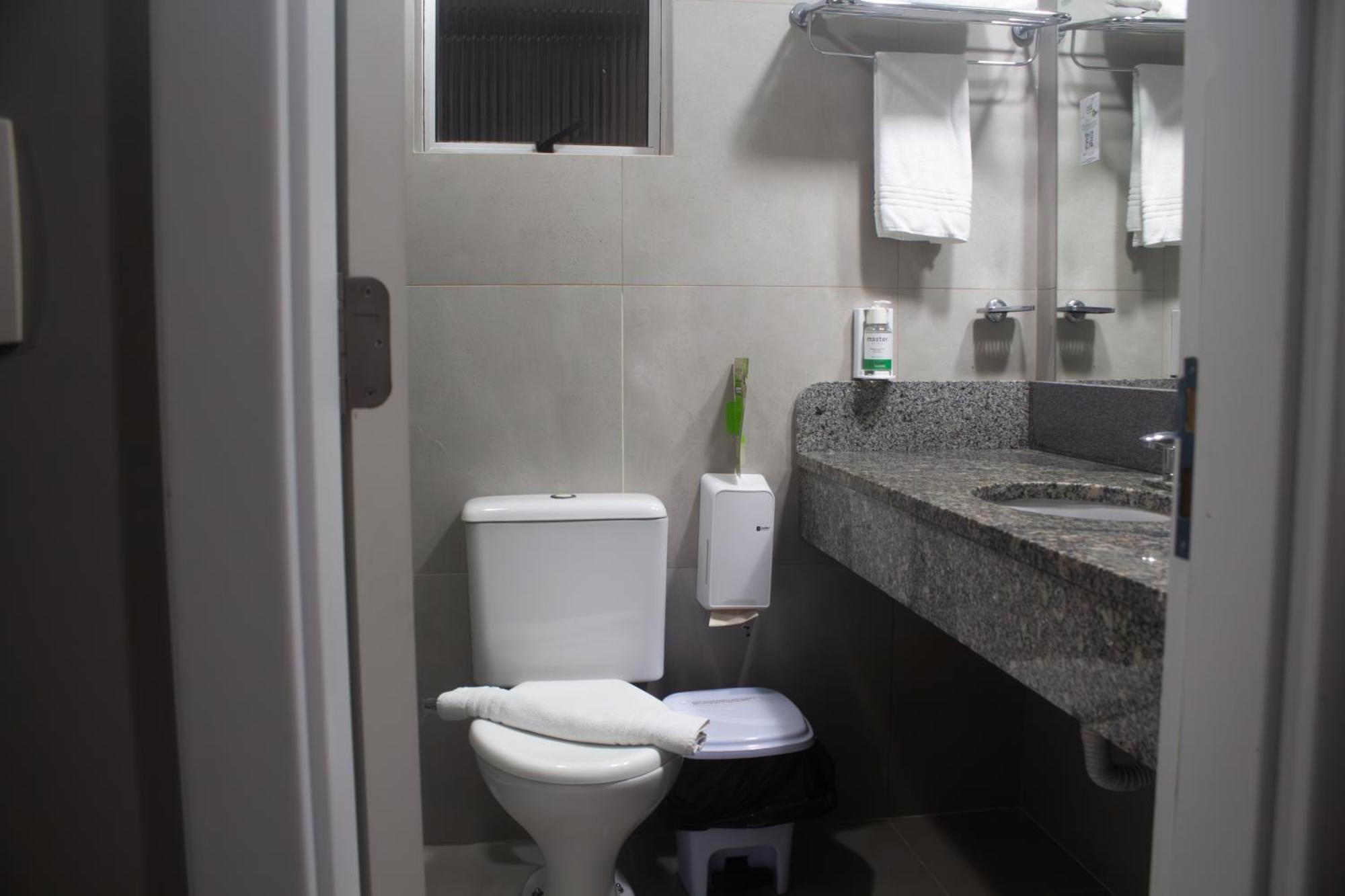 Quarto Individual Económico