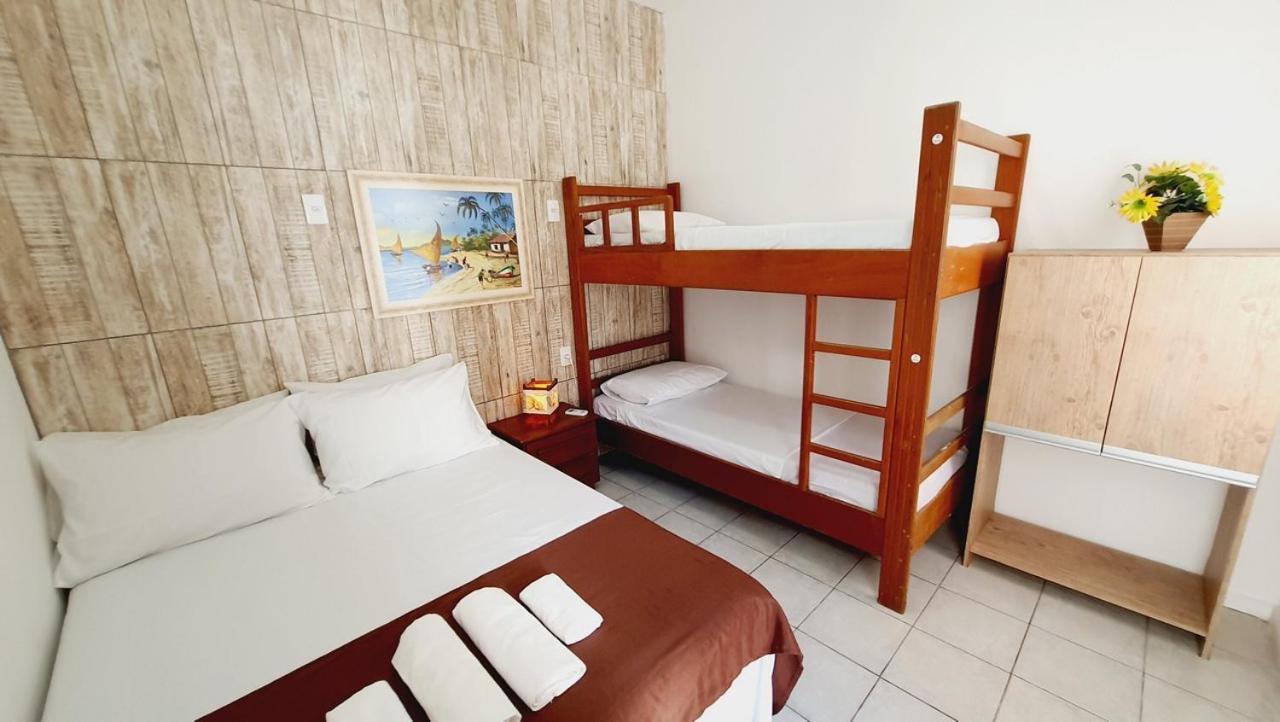 Quarto Quádruplo Standard com Casa de Banho Privativa Externa