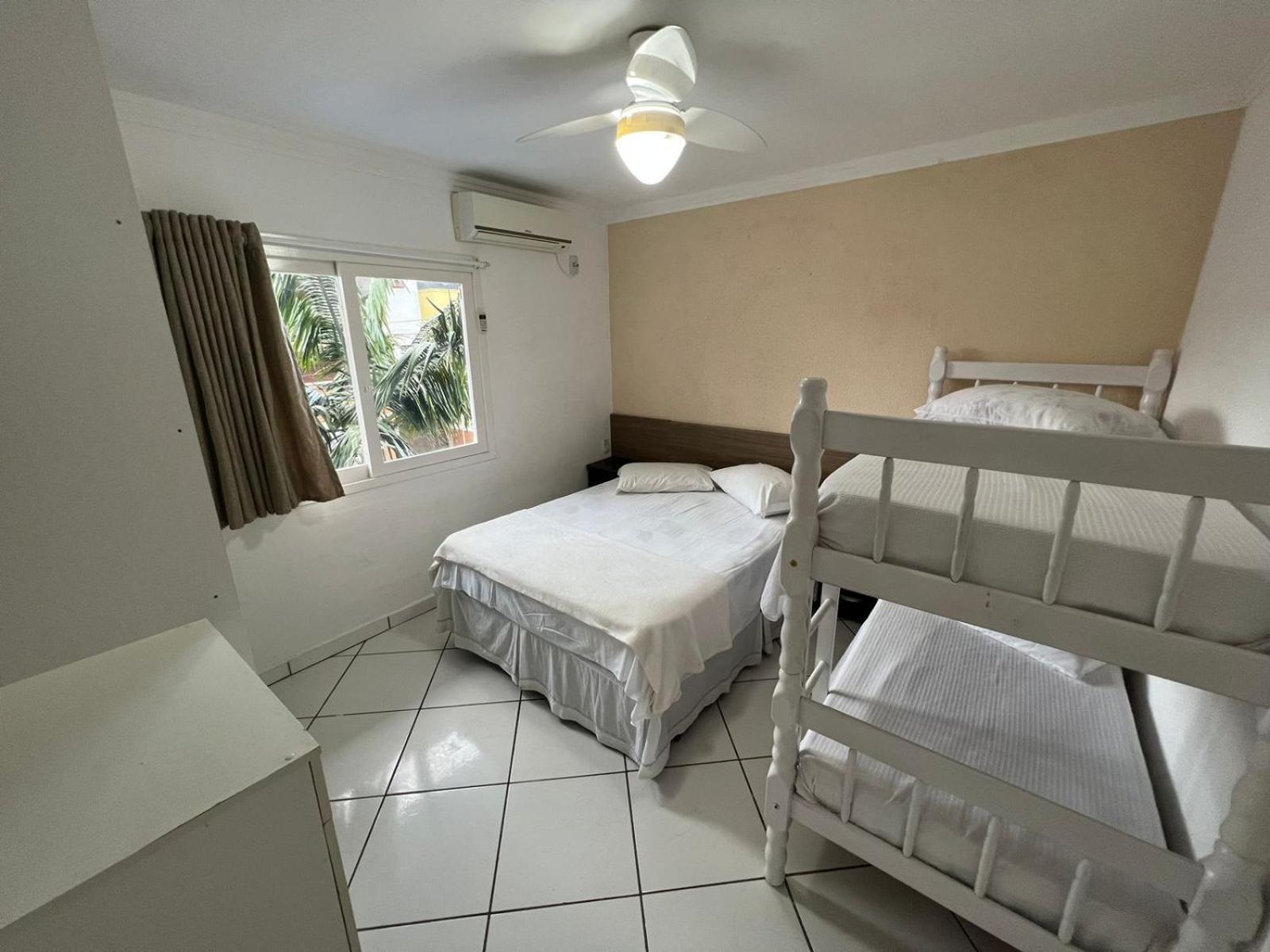 Apartamento com 1 Quarto