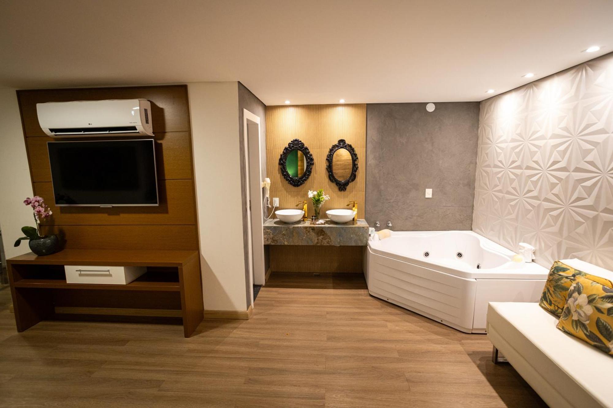 Suite com Banheira de Hidromassagem