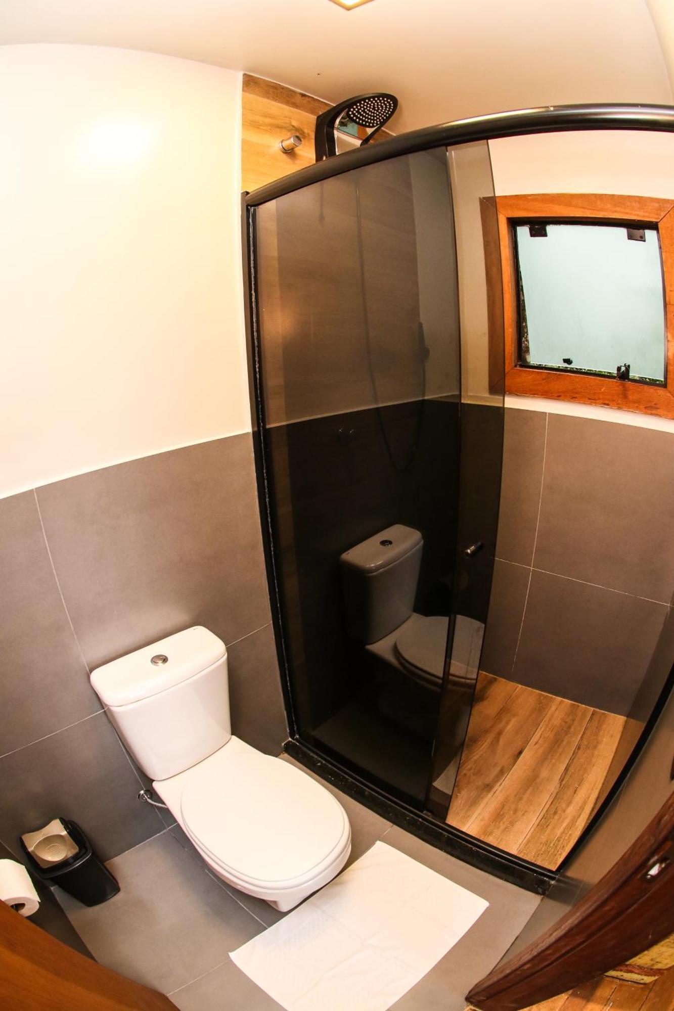 Suite com Varanda