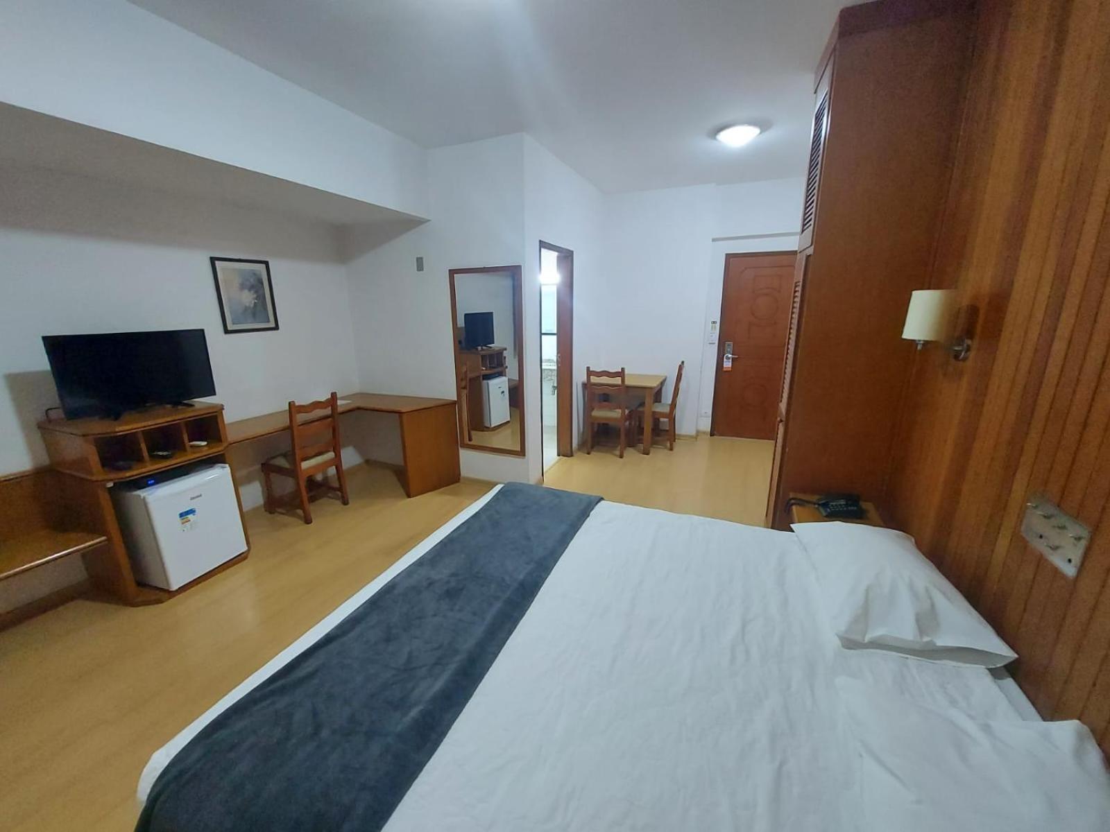 Quarto Duplo Amplo