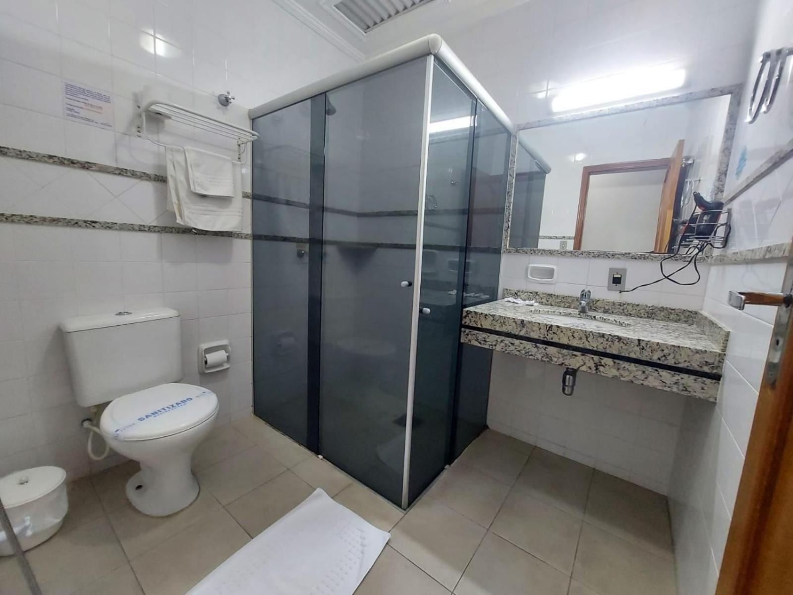 Quarto Triplo Básico