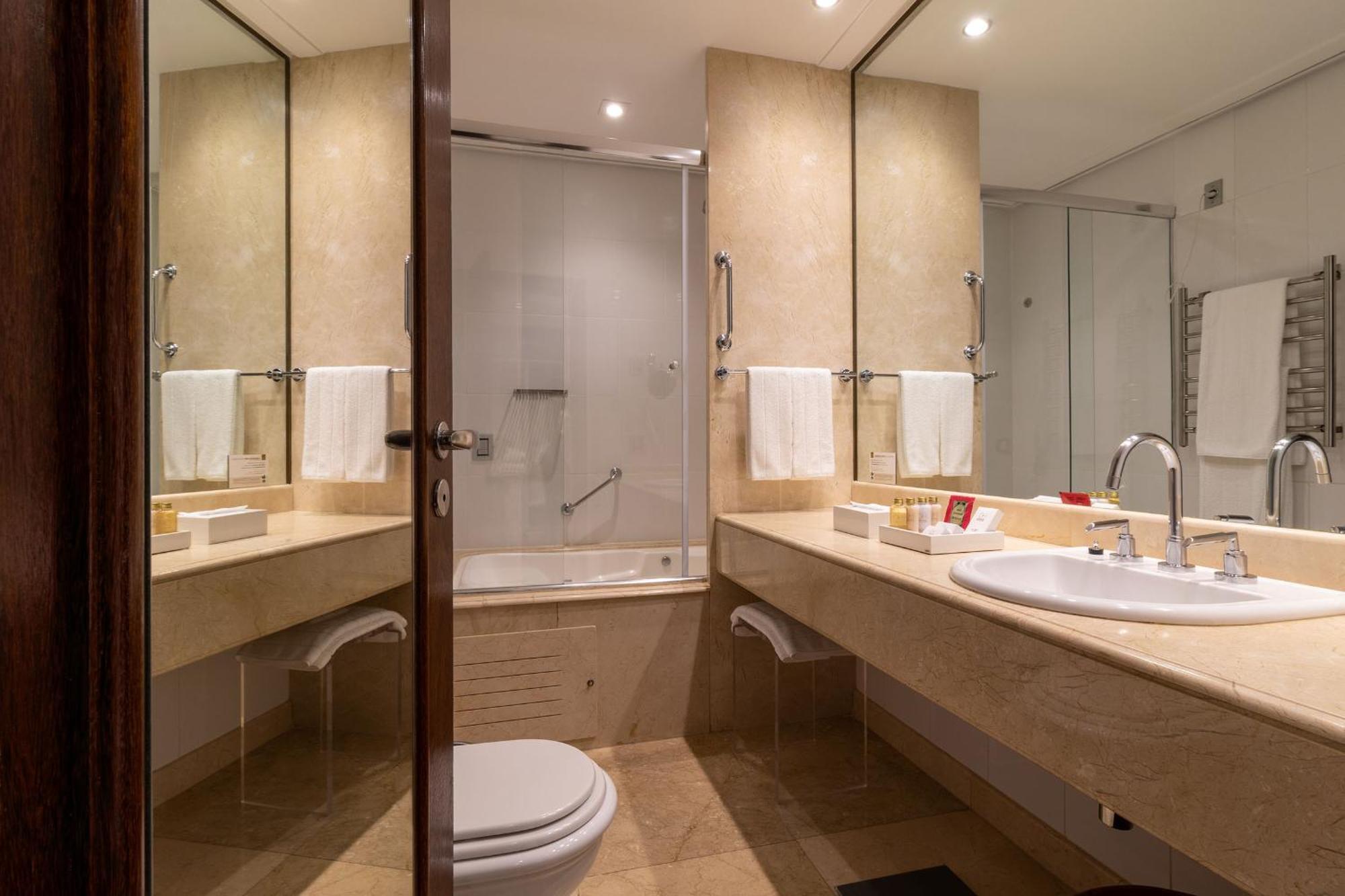 Suite com Varanda