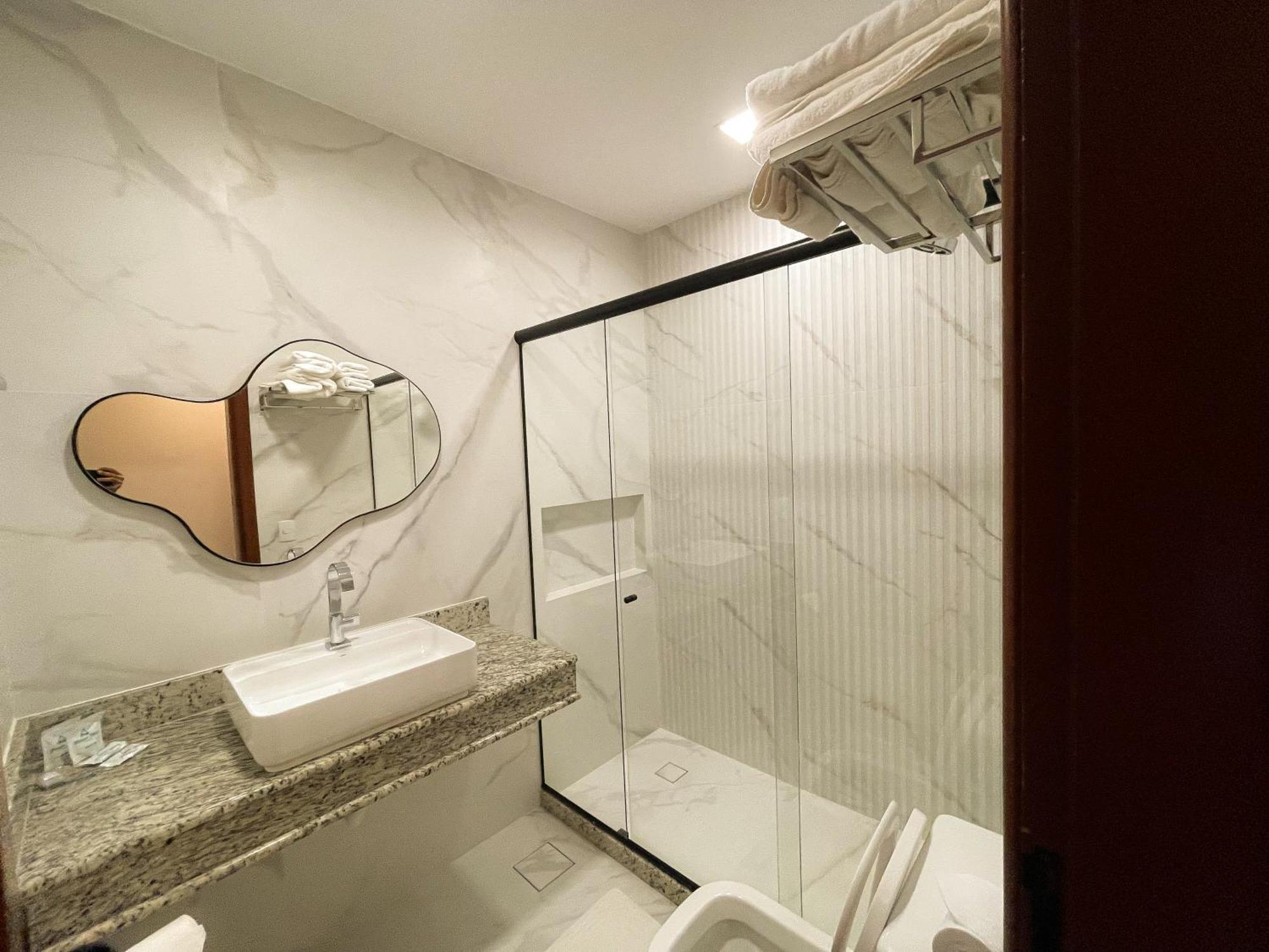 Apartamento com 1 Quarto - Frente Mar