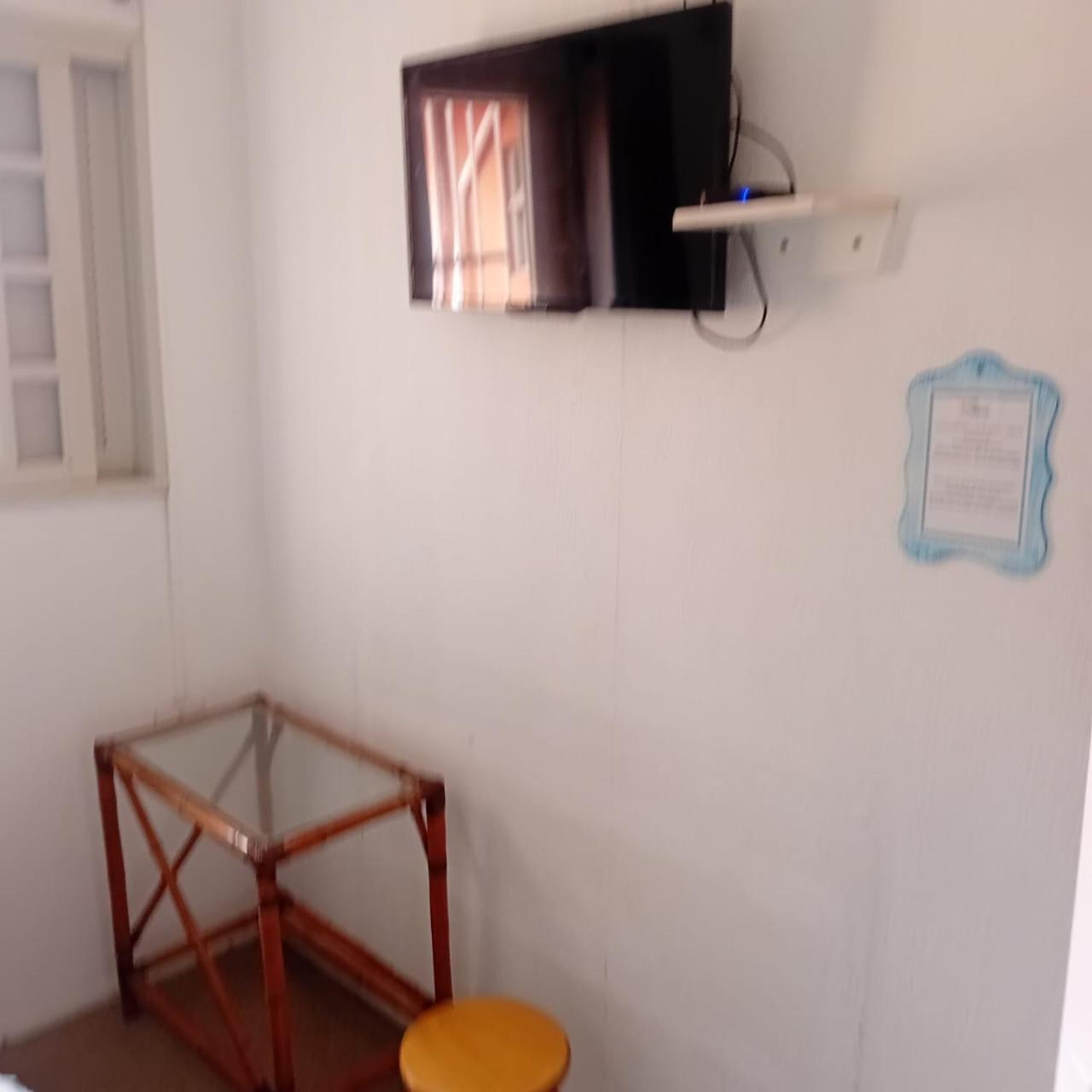 Quarto Twin com Casa de Banho