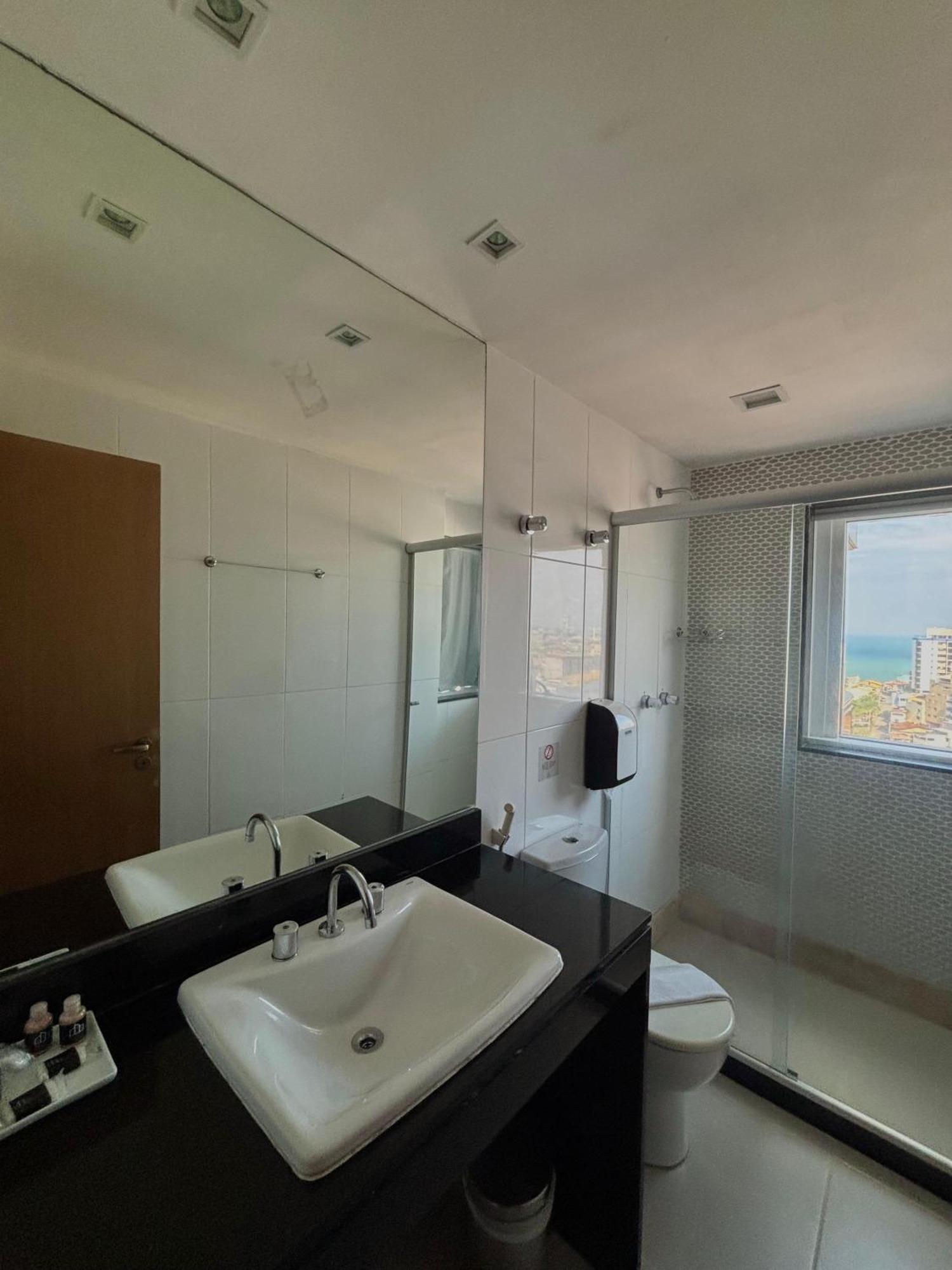 Suite com Varanda