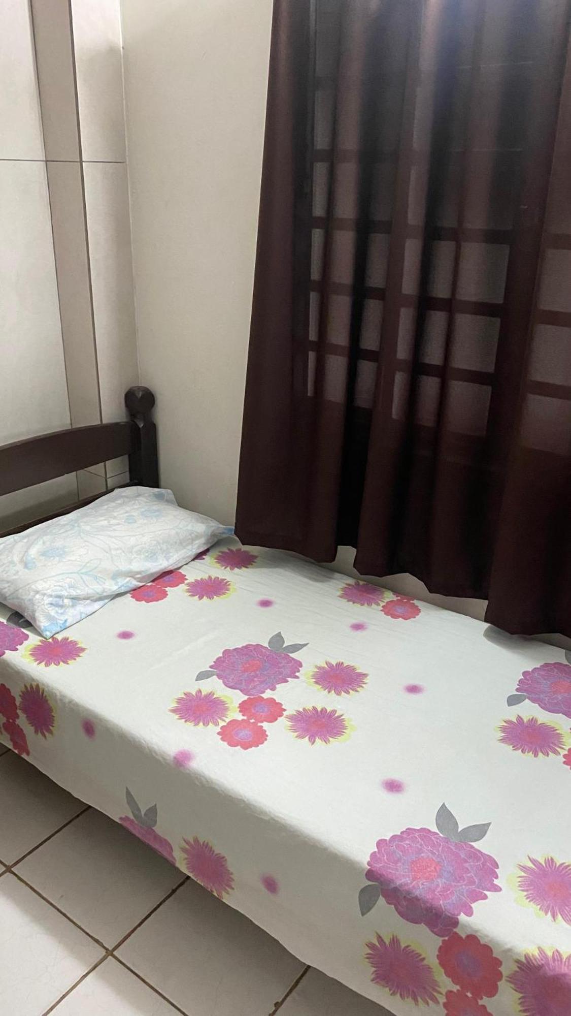 Quarto Individual com Banheiro Privativo