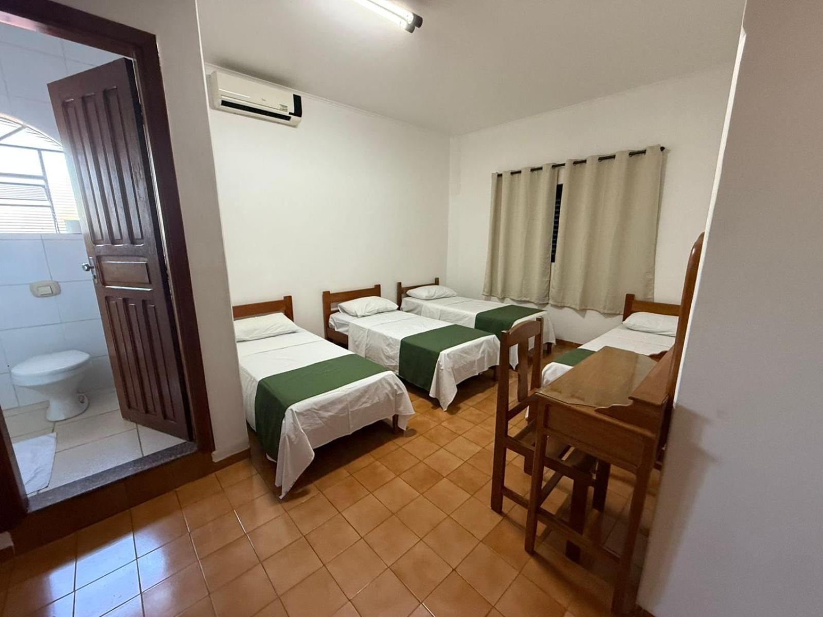 Quarto Quádruplo Conforto
