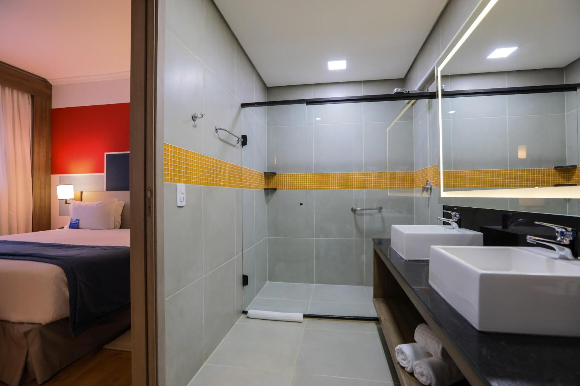 Quarto Queen Fitness - Não Fumador