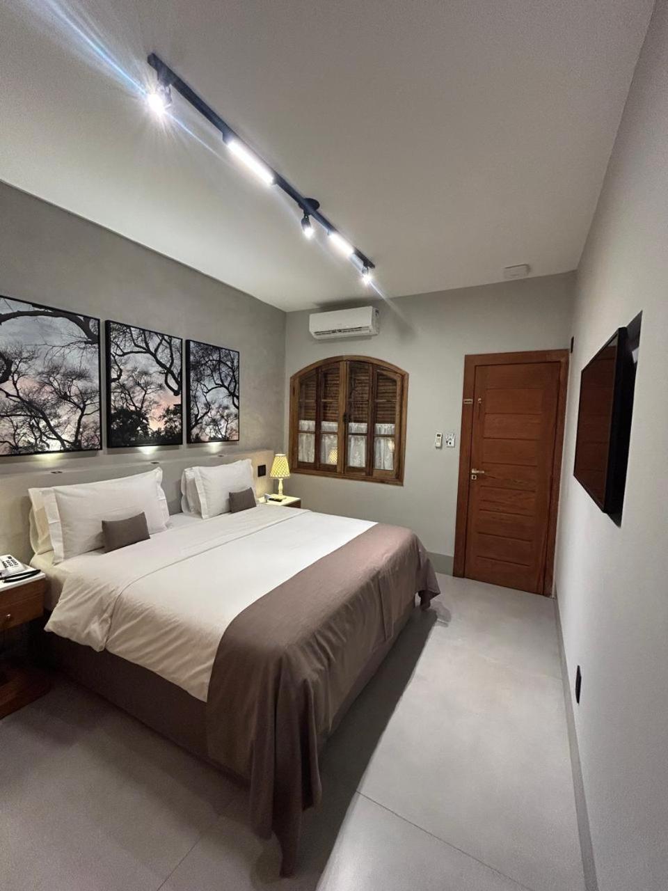 Quarto Luxo Duplo com Banheira