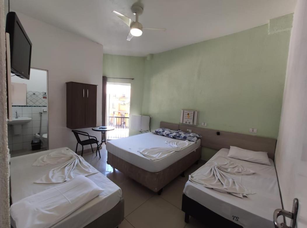 Quarto Quádruplo com Varanda