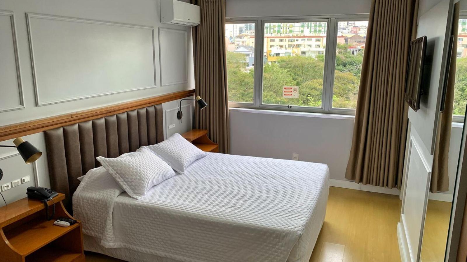Quarto Queen Superior