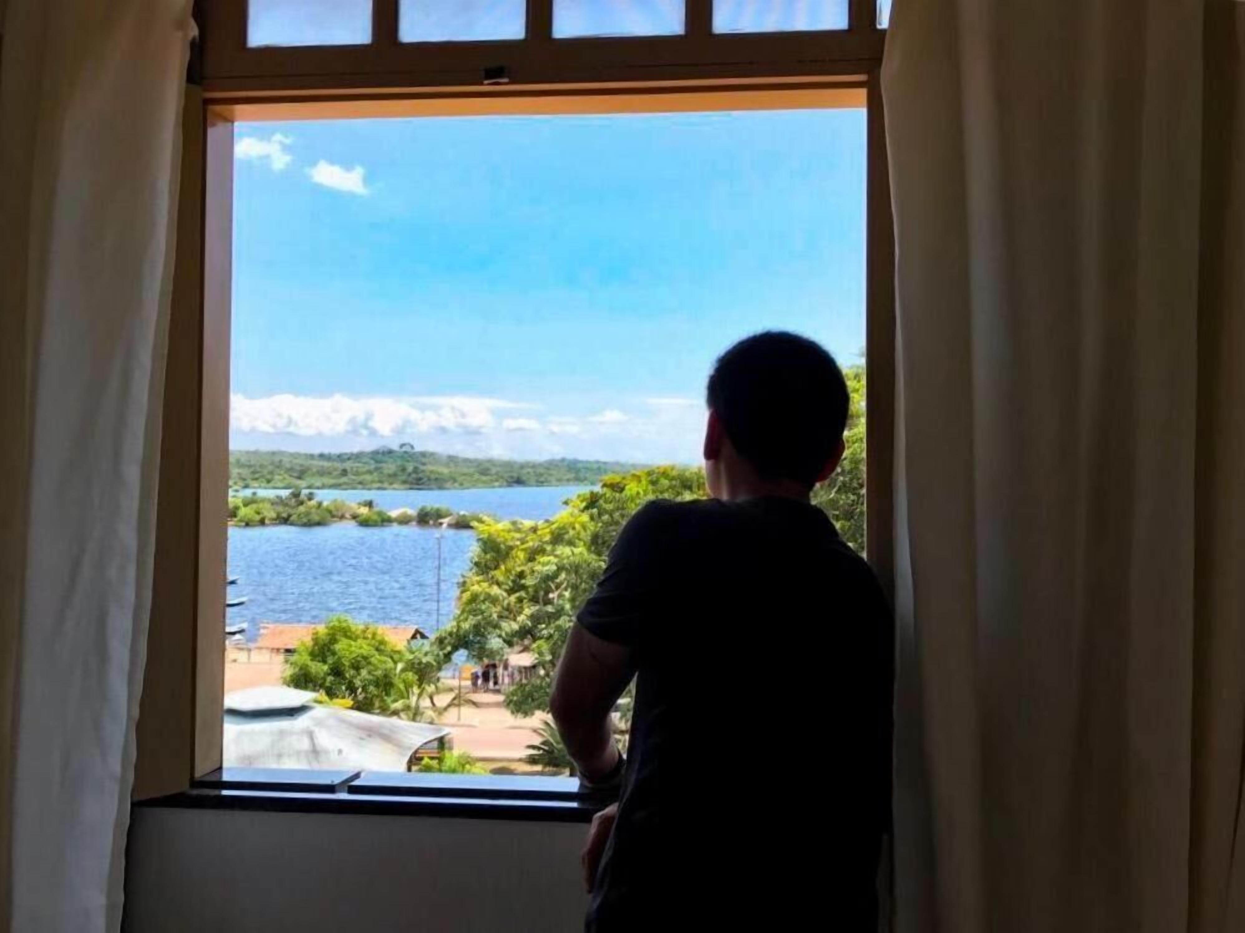 Quarto Duplo com Vista Lago