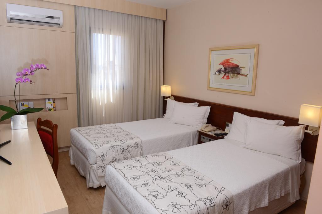 Quarto Twin