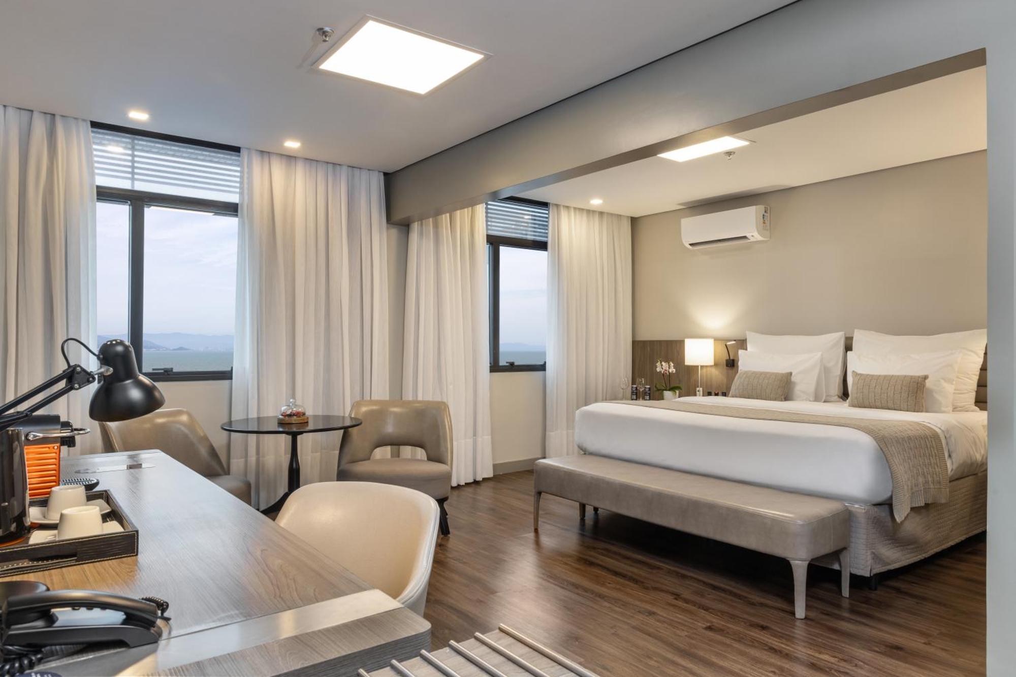 Suite Premium com Vista Oceano