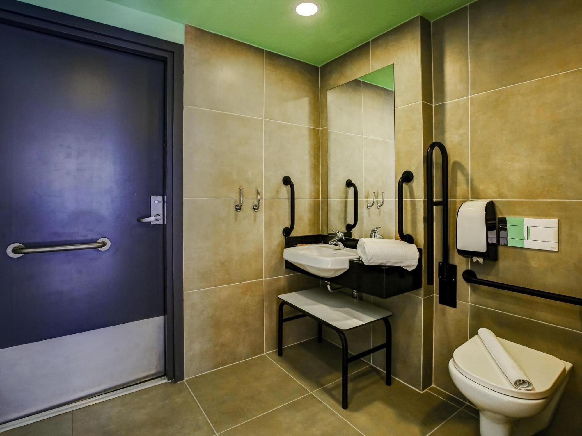 Apartamento Standard com Cama de Casal - Acesso para Pessoas com Mobilidade Condicionada