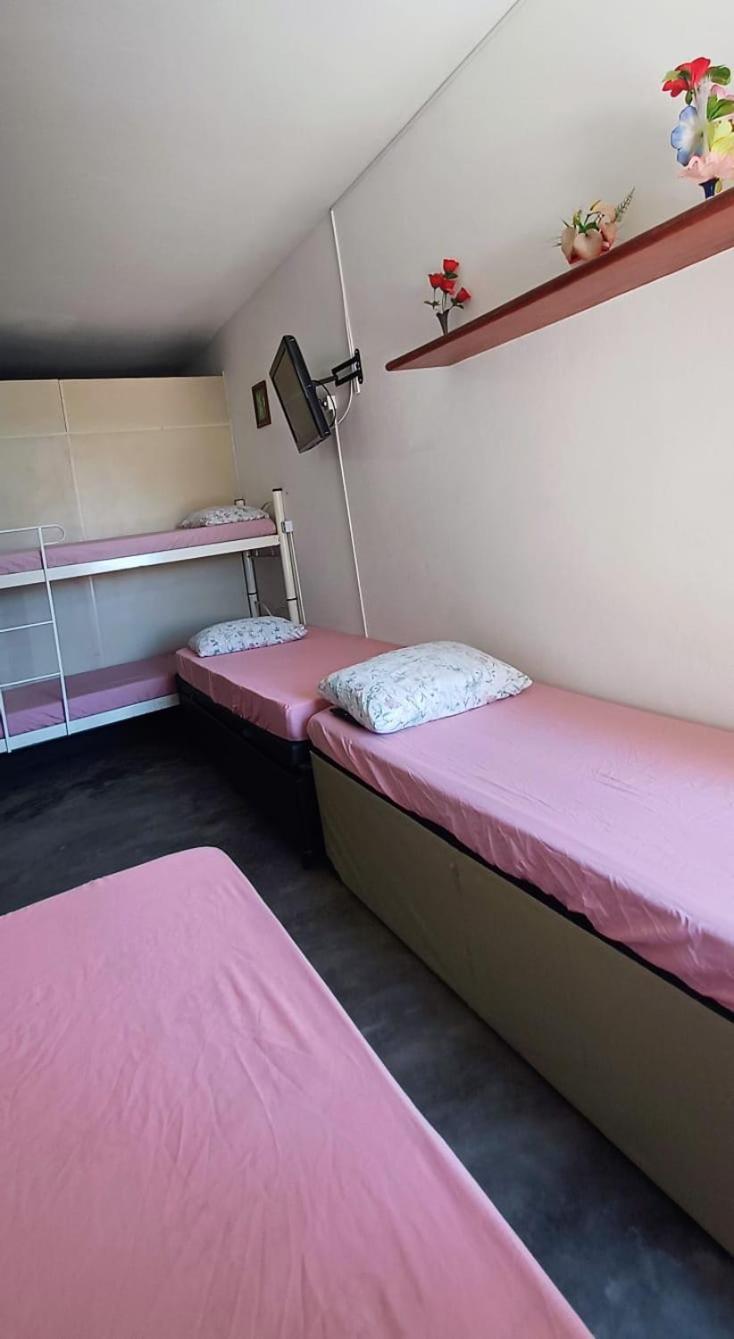 Cama de Solteiro em Dormitório Feminino