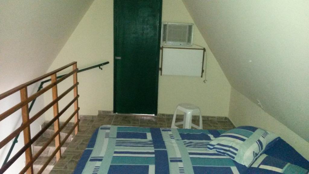 Chalé com 2 Quartos e Ar Condicionado