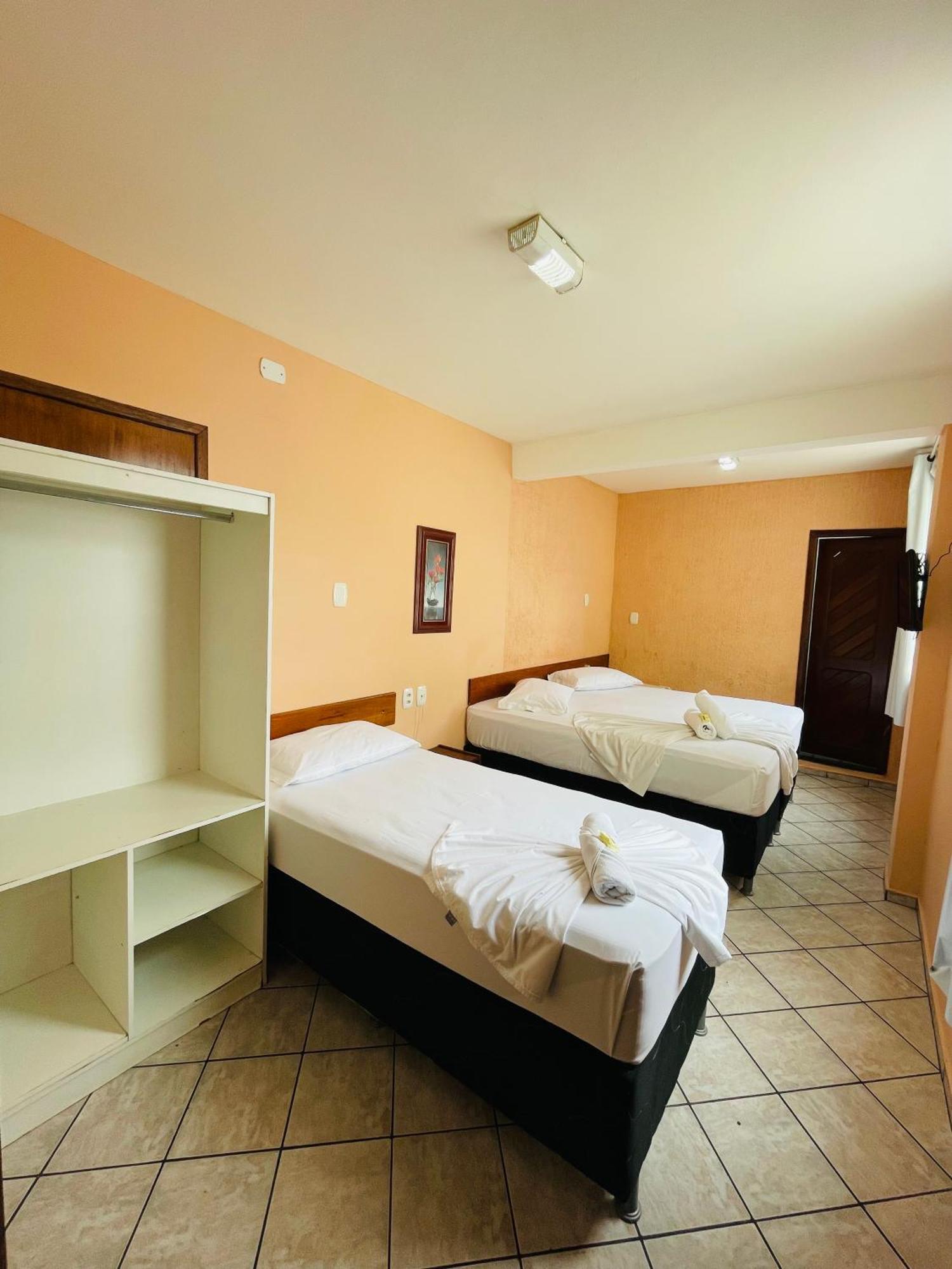 Quarto Triplo Superior Climatizado