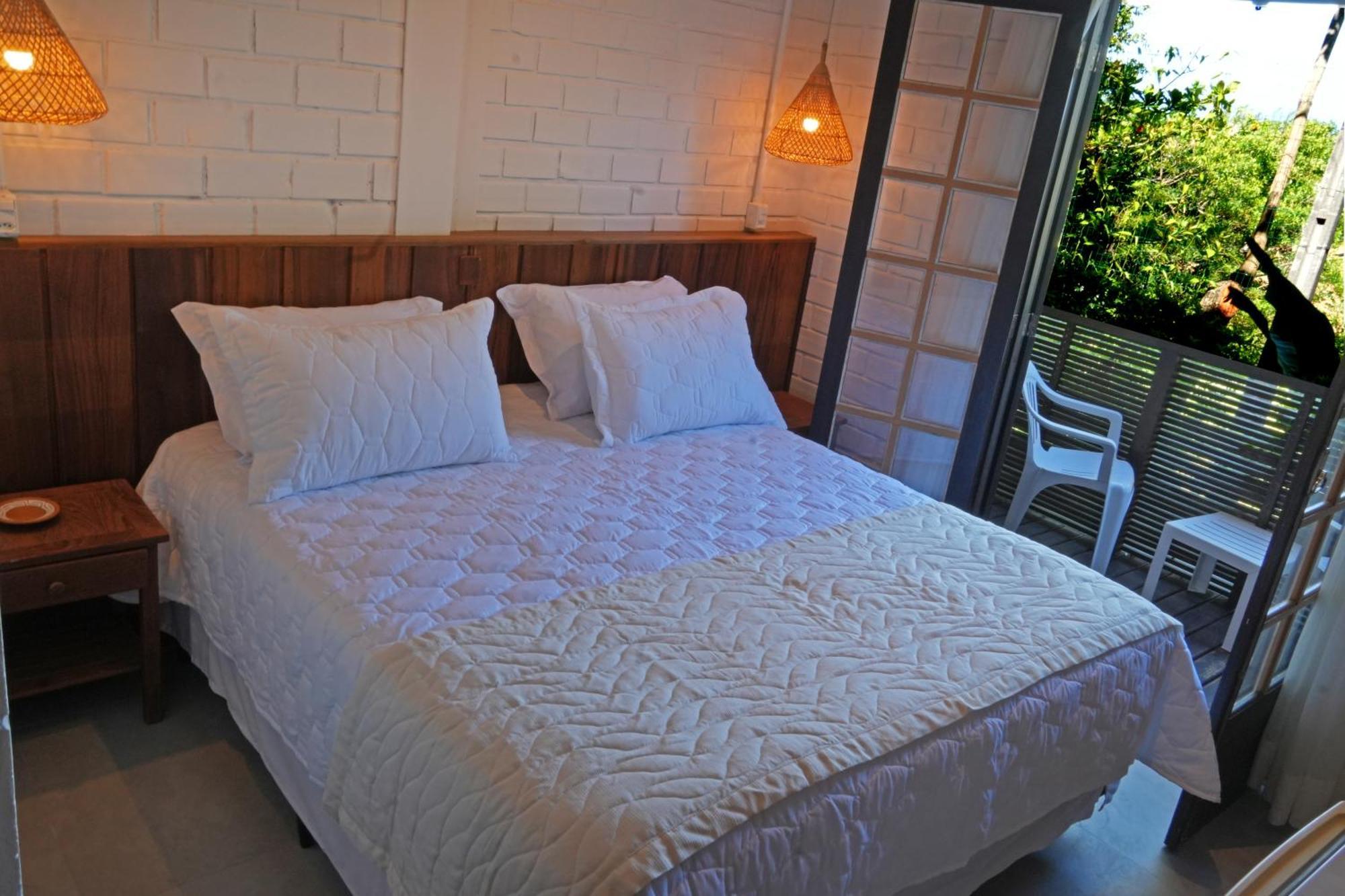 Quarto Duplo com Pátio