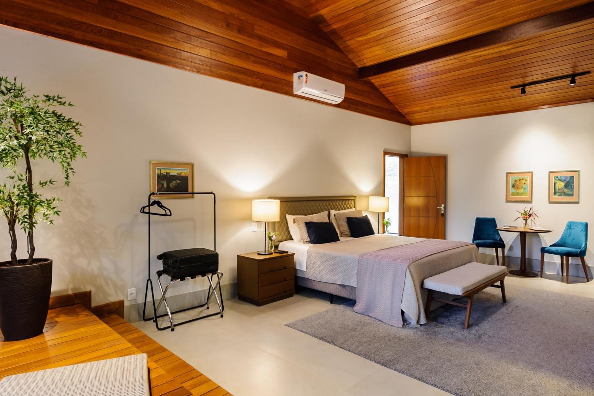 Suite Superior com Banheira de Hidromassagem
