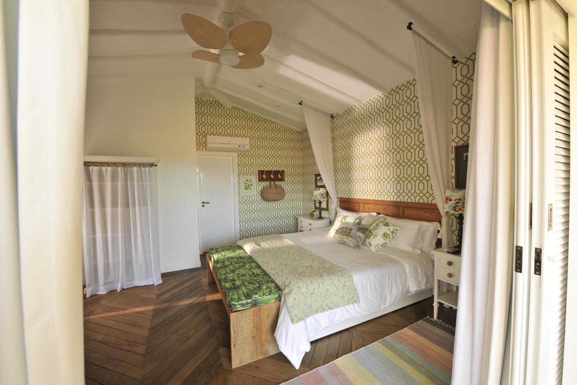 Suite com Varanda