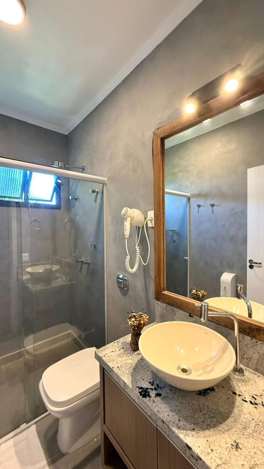 Apartamento com 1 Quarto